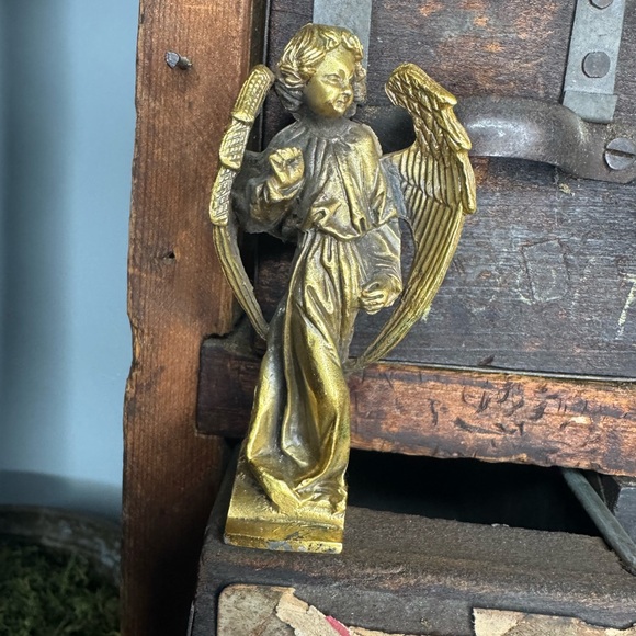 Meet your Posher, Jennifer - Picture 2 of 2